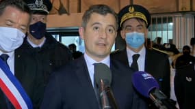 Gérald Darmanin au commissariat de Poissy, le lundi 15 février 2021.