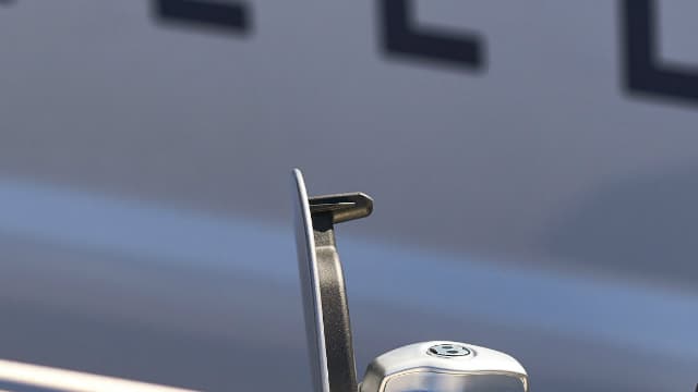 Dans son bouquet de services, façon conciergerie, le constructeur de voitures de luxe Bentley propose désormais à ses clients la livraison de carburant à domicile, grâce à l'application de la start-up Filld.