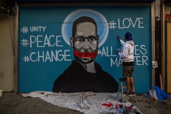 Graffiti représentant George Floyd, le 31 mai 202 à Los Angeles