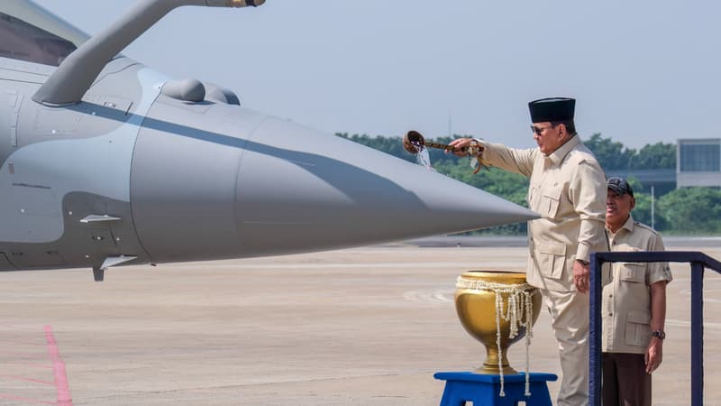 L'Indonésie a reçu 6 Rafale sur les 42 commandés en 2022: son président veut renforcer la défense du pays en misant sur l'avion de chasse français malgré l'état des finances publiques