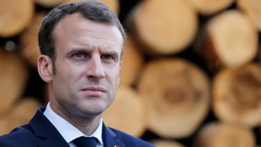 Le président assure la mobilisation des services consulaires pur "les Français présents dans la zone" du séisme.