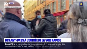 Nice: environ 200 manifestants anti-pass sanitaire ont brièvement bloqué l'entrée de la voie rapide samedi