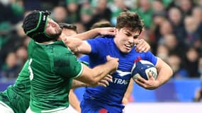 Antoine Dupont face aux Irlandais