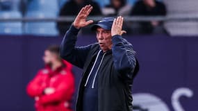 Jean-Louis Gasset très démonstratif pendant un match de Montpellier en Ligue 1, le 2 mars 2025