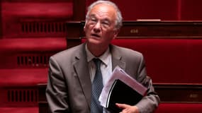 Gilles Carrez voit la France stagner autour d'un déficit proche de 4%