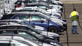 Une étude de l'Observatoire Cetelem de l'automobile montre que le prix d'achat vient en tête des critères intervenant dans le choix d'une voiture neuve, dans 82% des réponses des Français interrogés, soit davantage que la moyenne déjà élevée de 74% enregi