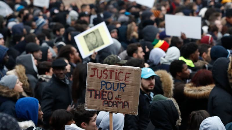 Rassemblement en soutien à Théo, victime d'une interpellation très violente à Aulnay-sous-Bois.