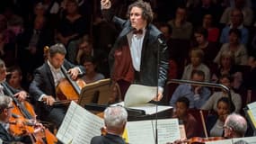 Via l’appli Smartphony, le public pourra diriger l’orchestre national de Lille et son chef Alexandre Bloch, sur le Sacre du Printemps de Stravinsky.