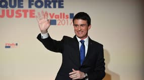 Manuel Valls, prenant la parole ce dimanche. 