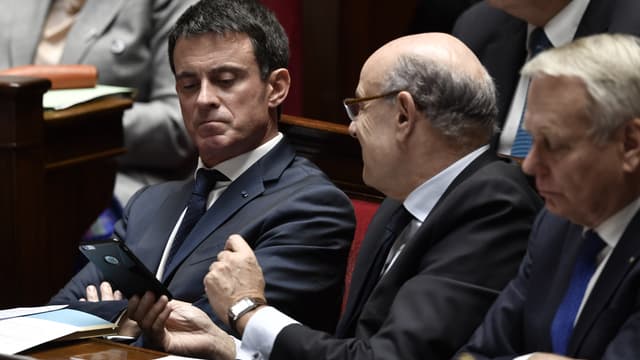 Manuel Valls et Jean-Marie Le Guen à l'Assemblée