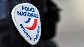 "Qu'il retire sa réforme, sinon on massacre": deux ministres reçoivent des balles de revolver par courrier