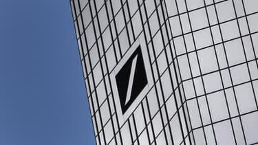 Le DG de Deutsche Bank, lui, a vu ses émoluments bondir de 46%, à 7,4 millions d'euros