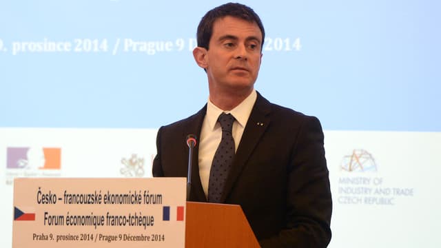 Les récentes déclarations d'Angela Merkel ne sont pas au goût de Manuel Valls .