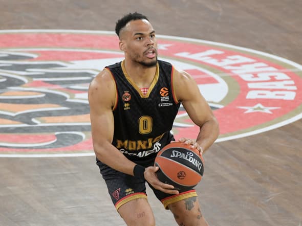 Elie Okobo