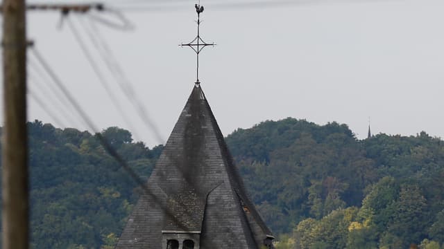 Photo du clocher de l'église de Saint-Etienne-du-Rouvray, le 26 juillet 2016.