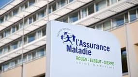  Eliane, qui travaille à la sécurité Sociale, continue à travailler pour assurer le service dû aux assurés