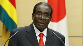 Le chef d'Etat zimbabwéen arrivé au pouvoir en 1980, Robert Mugabe, fait face à plusieurs manifestations pour le voir quitter la présidence. 