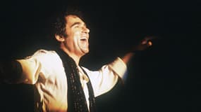 Claude Nougaro en concert à Toulouse le 23 février 1983.