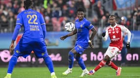Lamine Camara avec l'AS Monaco lors du match de Ligue 1 contre Brest le 5 décembre 2025