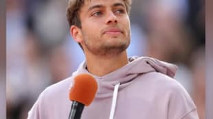 Iga Swiatek félicite Flavio Cobolli pour sa finale à Roland-Garros, le 7 juin 2026. Iga Swiatek félicite Flavio Cobolli pour sa finale à Roland-Garros, le 7 juin 2026.