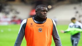 Nice : Réveils tardifs, musculation... Sarr évoque son quotidien de footballeur confiné