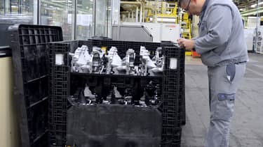 Actuellement, 300 salariés sur les quelque 1.200 que compte l'usine travaillent dans à la production de composants et de sous-ensembles mécaniques, les autres étant au chômage technique.