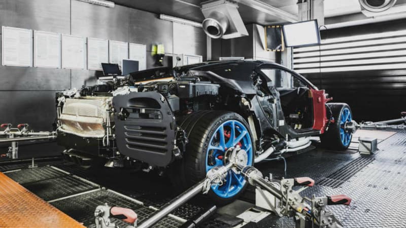 Même la prochaine Bugatti dira adieu à une motorisation 100% thermique