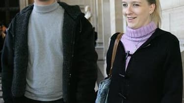 Franck et Sandrine Lavier, deux des acquittés de l'affaire d'Outreau ont été placés en garde à vue mardi à Boulogne-sur-Mer. Selon une source policière, une enquête est en cours pour maltraitance présumée sur certains de leurs enfants sans caractère sexue