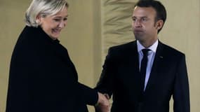 Marine Le Pen et Emmanuel Macron à l'Élysée à Paris, le 21 novembre 2017