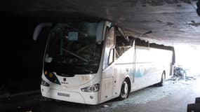 Un autocar espagnol s'est encastré dans un tunnel à la Madeleine.