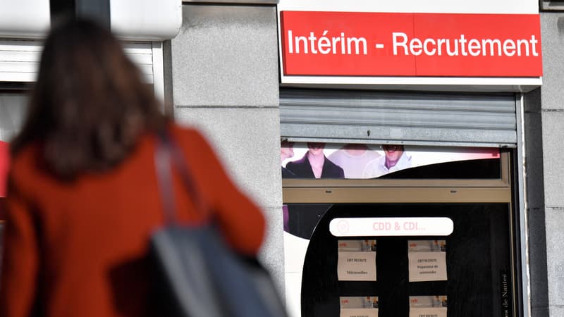 "En trois ans, près de 100.000 emplois ont été supprimés": concurrencé par l'auto-entrepreneuriat, l'emploi intérimaire a encore reculé en 2025