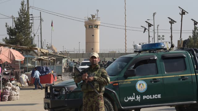 La base se trouve à 50 kilomètres de la capitale afghane Kaboul.