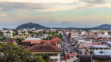 Une vue de la ville de Cayenne, en Guyane, le 15 octobre 2022 (photo d'illustration).