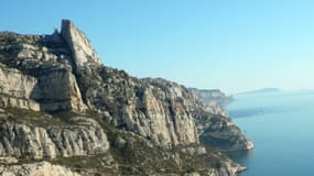 Le massif des Calanques à Marseille est très prisé des touristes l'été