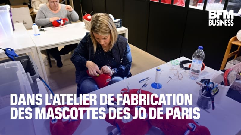 Dans l'atelier de fabrication des mascottes des JO de Paris