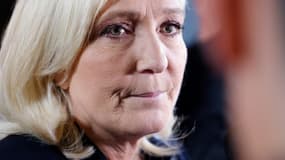 Marine Le Pen dans les studios à Saint-Denis en Seine-Saint-Denis le 20 avril 2022