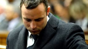 Oscar Pistorius sur le banc des accusés le 10 mars.