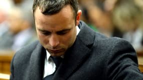 Oscar Pistorius sur le banc des accusés le 10 mars.