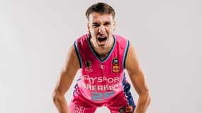 Le basketteur français Hugo Besson