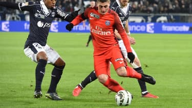 Lors de ses deux derniers matchs, le Parisien Marco Verratti (ici contre Bordeaux) portait des crampons sans logo.