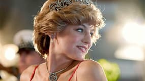 Emma Corrin dans le rôle de Diana, "The Crown", saison 4.