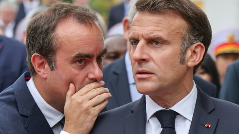 Emmanuel Macron (D) et Sébastien Lecornu (G) à Hanoi (Vietnam) le 26 mai 2025