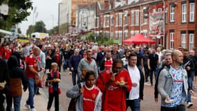 Des supporters de Manchester United, le 14 août 2021.