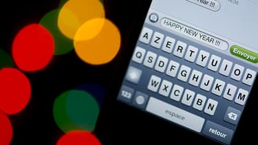 Les Français se sont envoyé moins de SMS qu'ne 2014 pour se souhaiter une bonne année, mais plus de MMS.