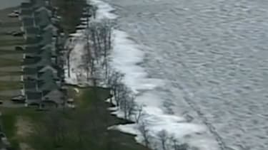 Les vagues de glace ont touché une région située entre le Canada et les Etats-Unis.