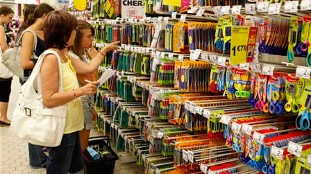 Le coût pour les familles de la rentrée scolaire est en hausse de 6,8% cette année, avec un montant moyen de 187 euros, selon Familles de France. /Photo d'archives/REUTERS/Benoît Tessier