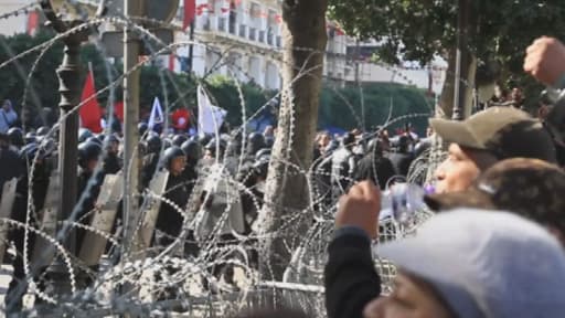 Des manifestations ont éclaté dans tout le pays après la mort de l'opposant Chokri Belaïd.