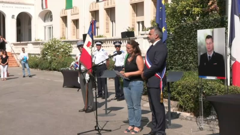 La veuve d'Éric Comyn, le gendarme tué à Mougins, a pris la parole lors de l'hommage rendu à Mandelieu-la-Napoule mercredi 28 août 2024.