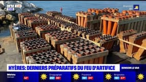 Hyères: les derniers préparatifs avant le feu d'artifice 