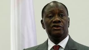Dans un entretien paru vendredi dans Le Figaro, Alassane Ouattara, que la communauté internationale reconnaît comme le nouveau président de la Côte d'Ivoire, se déclare prêt à accorder une amnistie au président sortant Laurent Gbagbo s'il accepte de céder